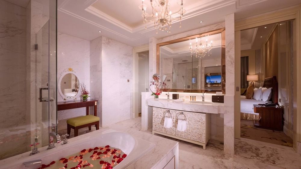 Haili New Century Grand Hotel Haiyan Haiyan  Екстер'єр фото